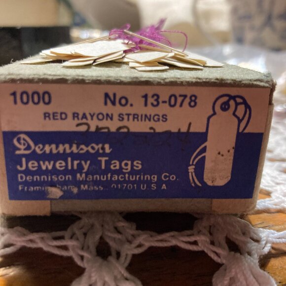 25 Vintage Jewelry tags Purple String Aged Dennison Jewelry Tag Boutiqe - Picture 4 of 5